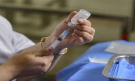 उत्तरप्रदेश में सामने आई स्वास्थ्य विभाग की बड़ी लापरवाही, कोरोना वैक्सीन लगवाने पहुंची 3 बुजुर्ग महिलाओं को लगा दिया रेबीज का टीका! एक की हालत बिगड़ी