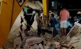 यूपी में दर्दनाक हादसाः सिलेंडर फटने से गिरा 2 मंजिला मकान, 8 की मौत